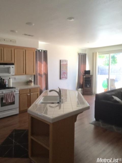1092 Foxfire Dr, Manteca, CA 95337 photo 9