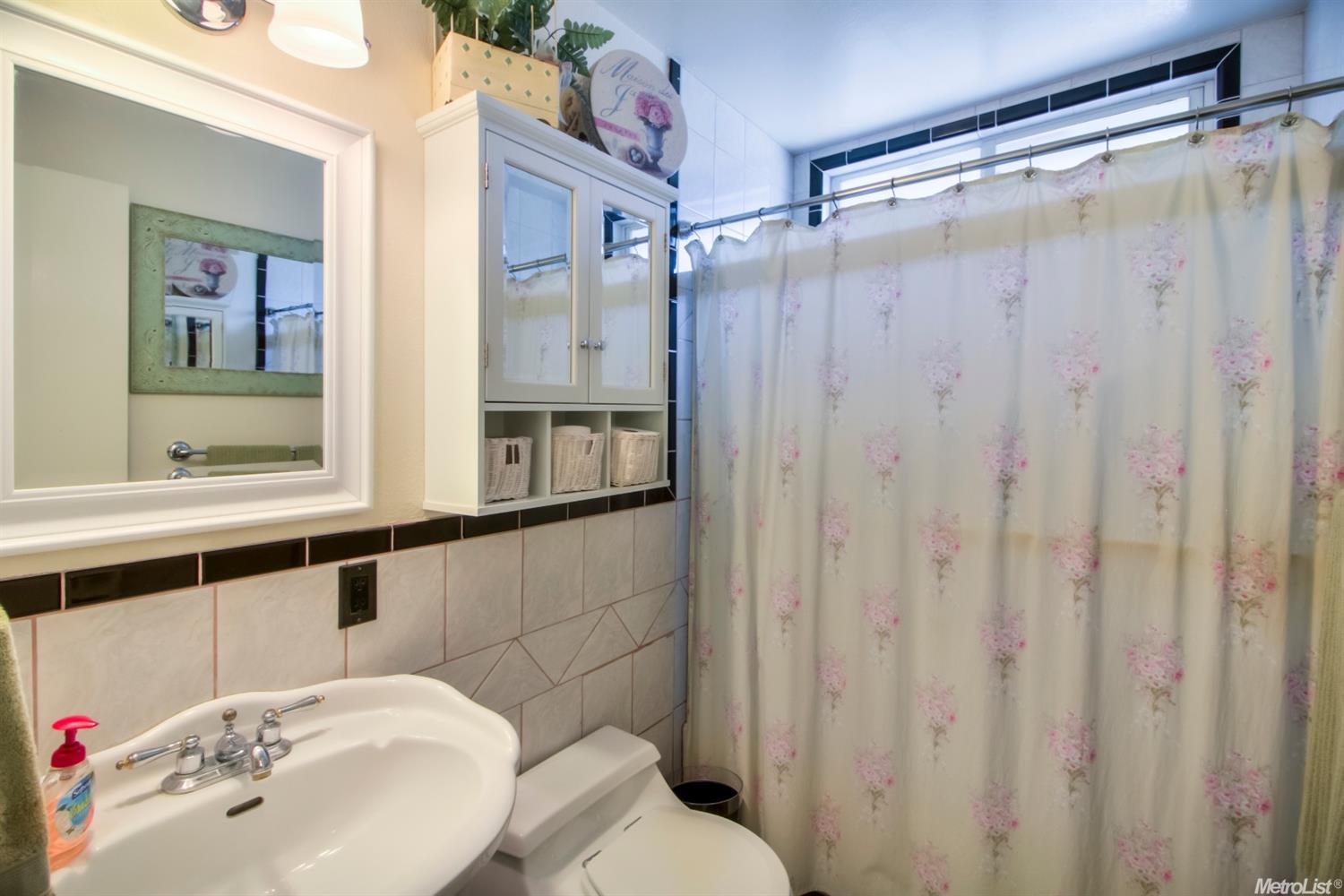 2101 Debbie Ln, Lodi, CA 95242 photo 21