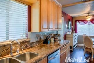 2101 Debbie Ln, Lodi, CA 95242 photo 7