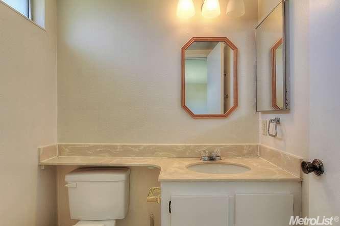 1651 Hurley Ct, Tracy, CA 95376 photo 8