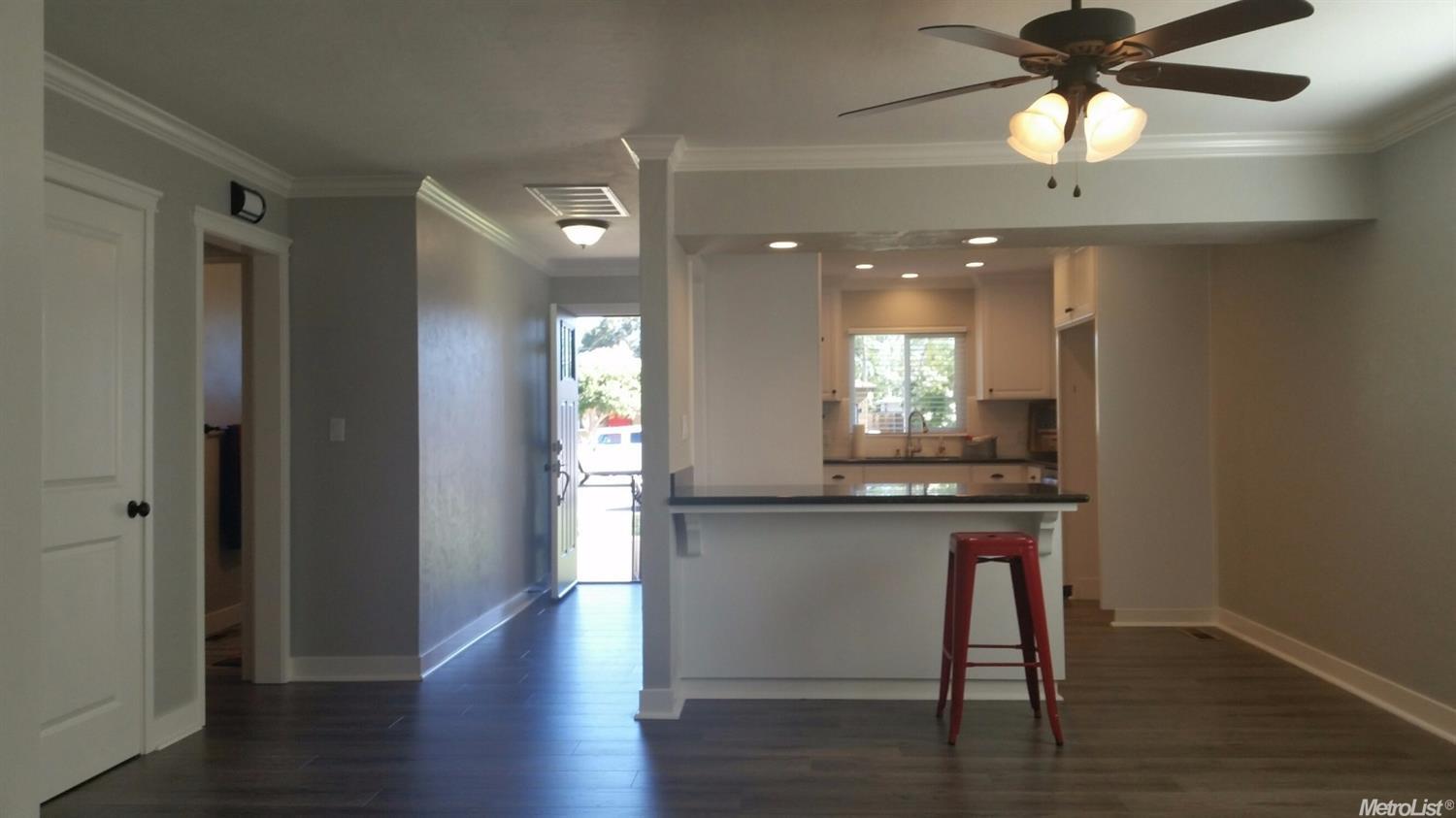 1824 Colette St, Lodi, CA 95242 photo 2