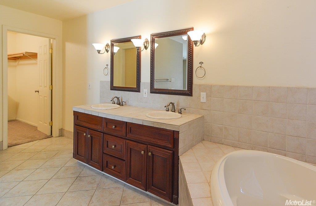 706 S Acacia, Ripon, CA 95366 photo 18
