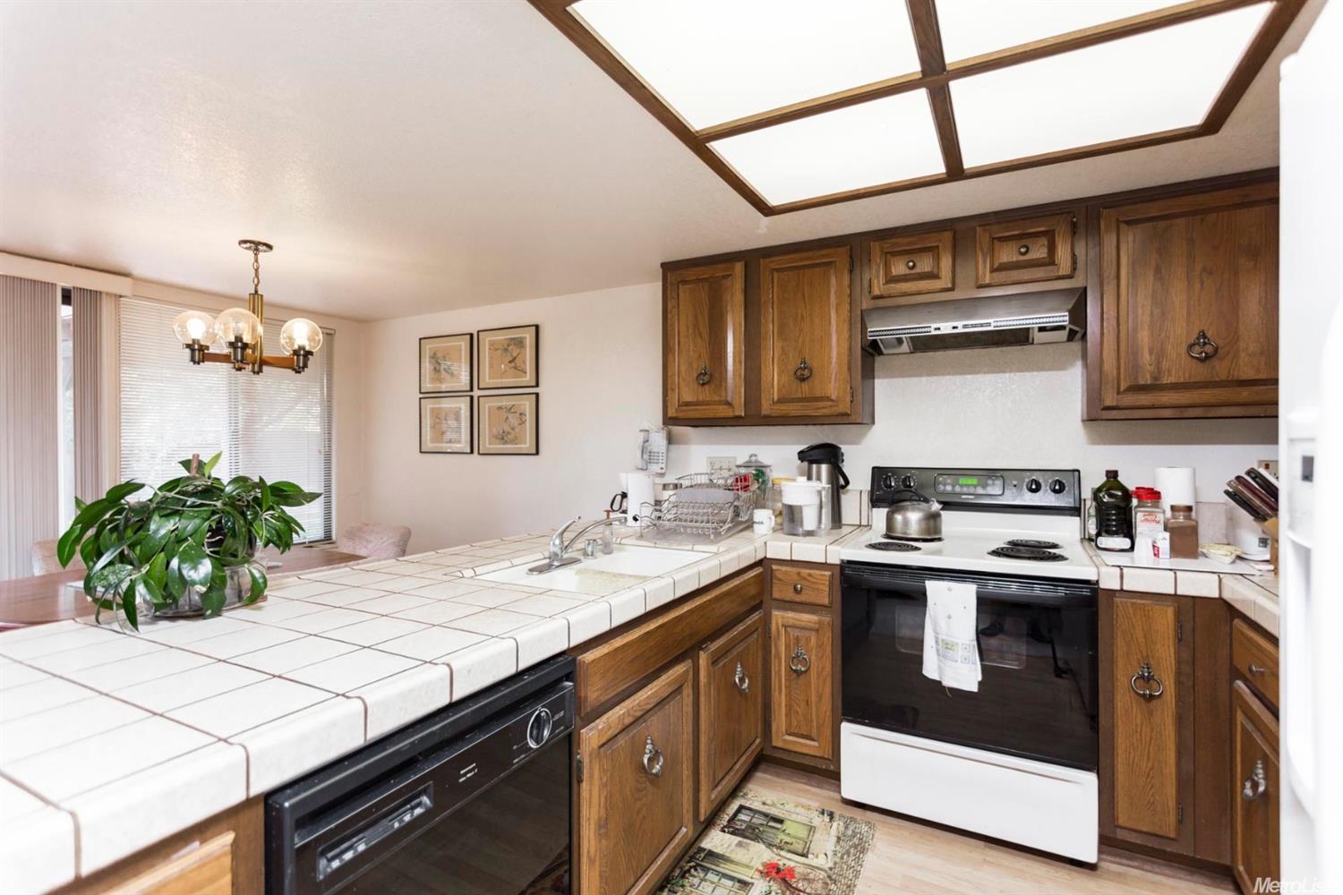 3206 Chesapeake Bay Ave, Davis, CA 95616 photo 6