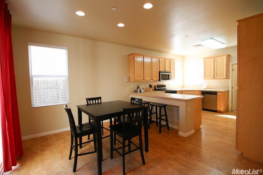 942 Courtyards Loop, Lincoln, CA 95648 photo 12
