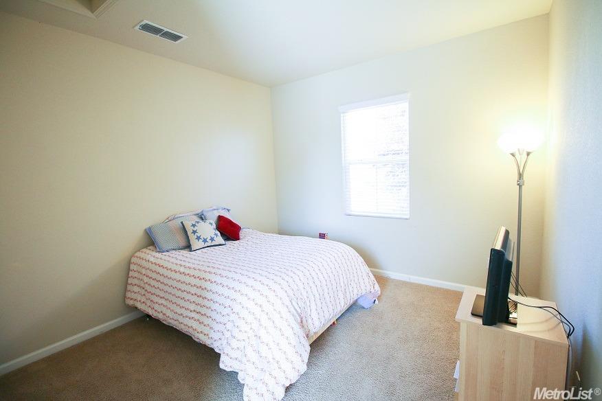 942 Courtyards Loop, Lincoln, CA 95648 photo 19