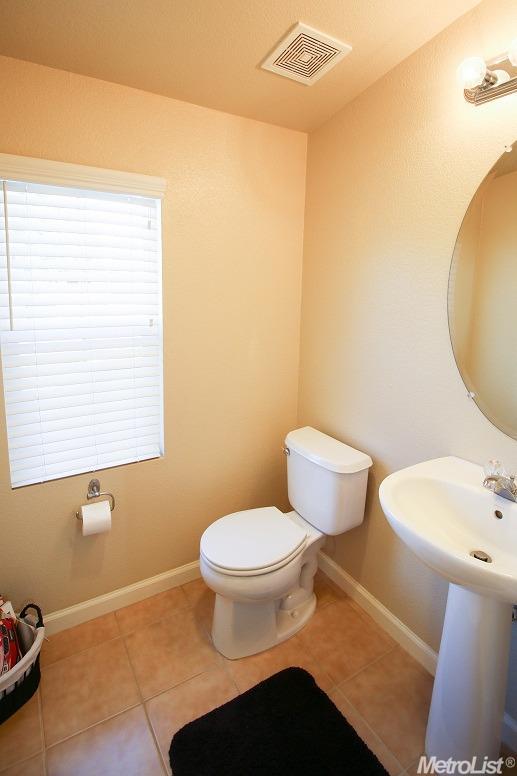 942 Courtyards Loop, Lincoln, CA 95648 photo 15