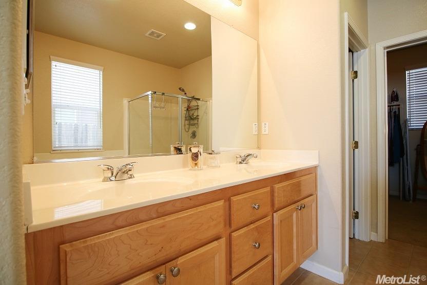 942 Courtyards Loop, Lincoln, CA 95648 photo 8