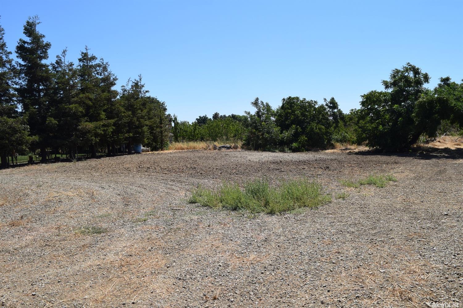 665 Olive Ave, Patterson, CA 95363 photo 14