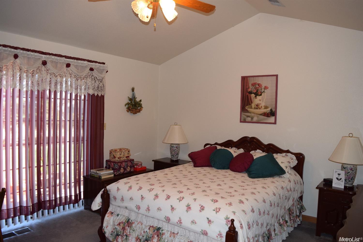 665 Olive Ave, Patterson, CA 95363 photo 9