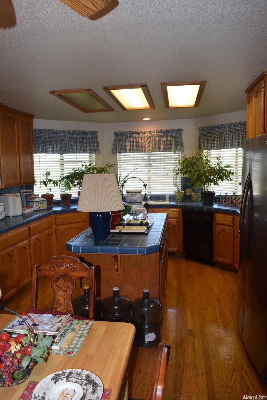 665 Olive Ave, Patterson, CA 95363 photo 4
