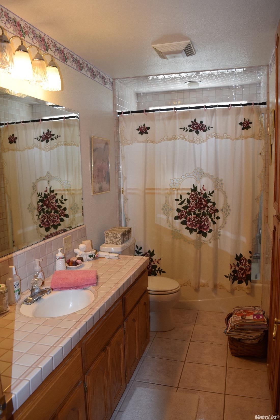 665 Olive Ave, Patterson, CA 95363 photo 8