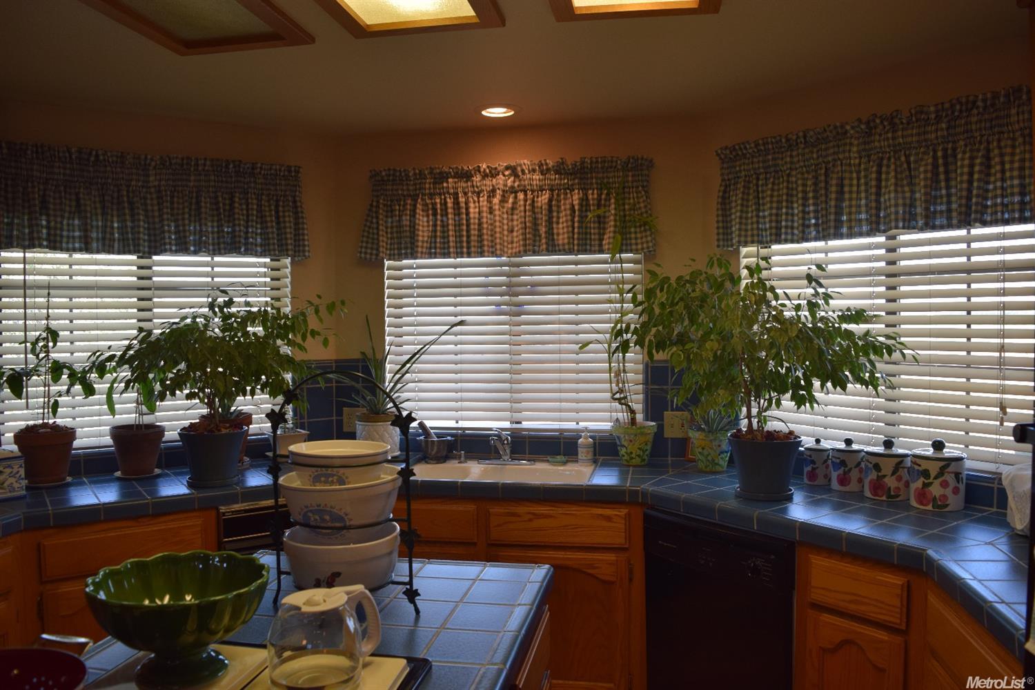 665 Olive Ave, Patterson, CA 95363 photo 5