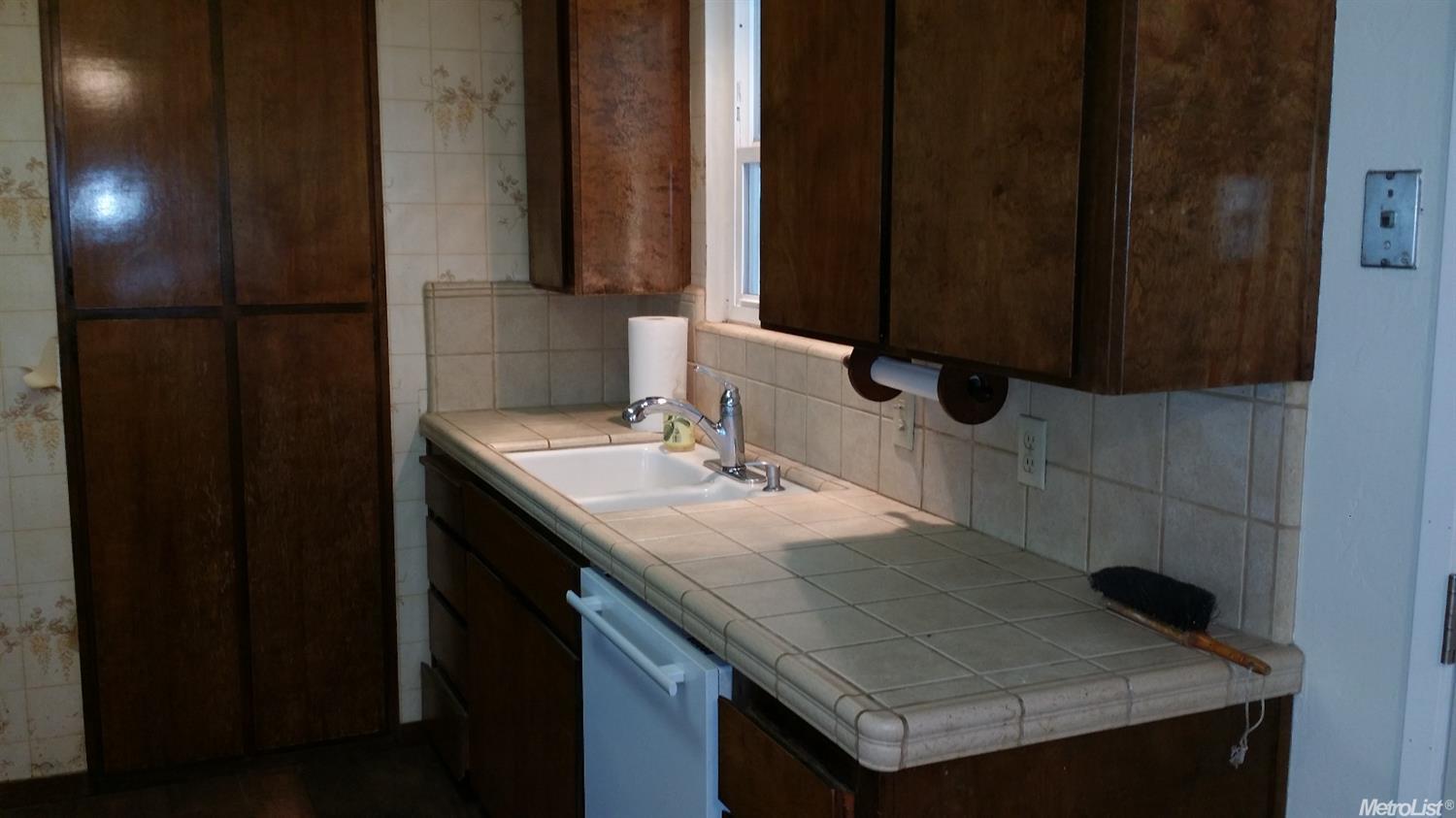 636 Carson Ave, Modesto, CA 95357 photo 8