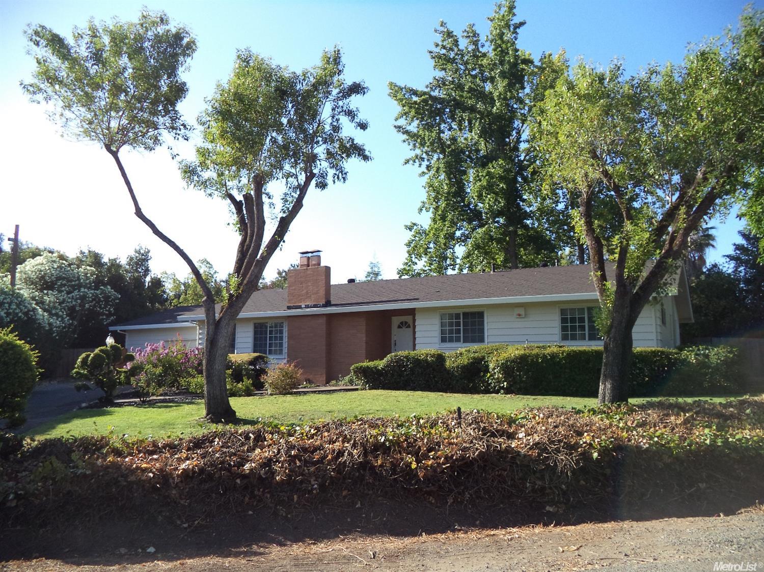 4209 Prospect Dr, Carmichael, CA 95608 photo 2
