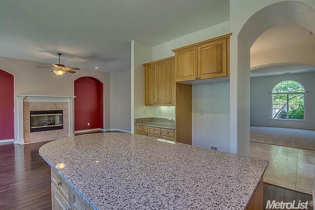 2704 Vestrella Dr, Modesto, CA 95356 photo 14
