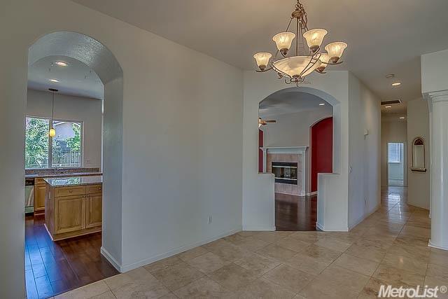 2704 Vestrella Dr, Modesto, CA 95356 photo 9