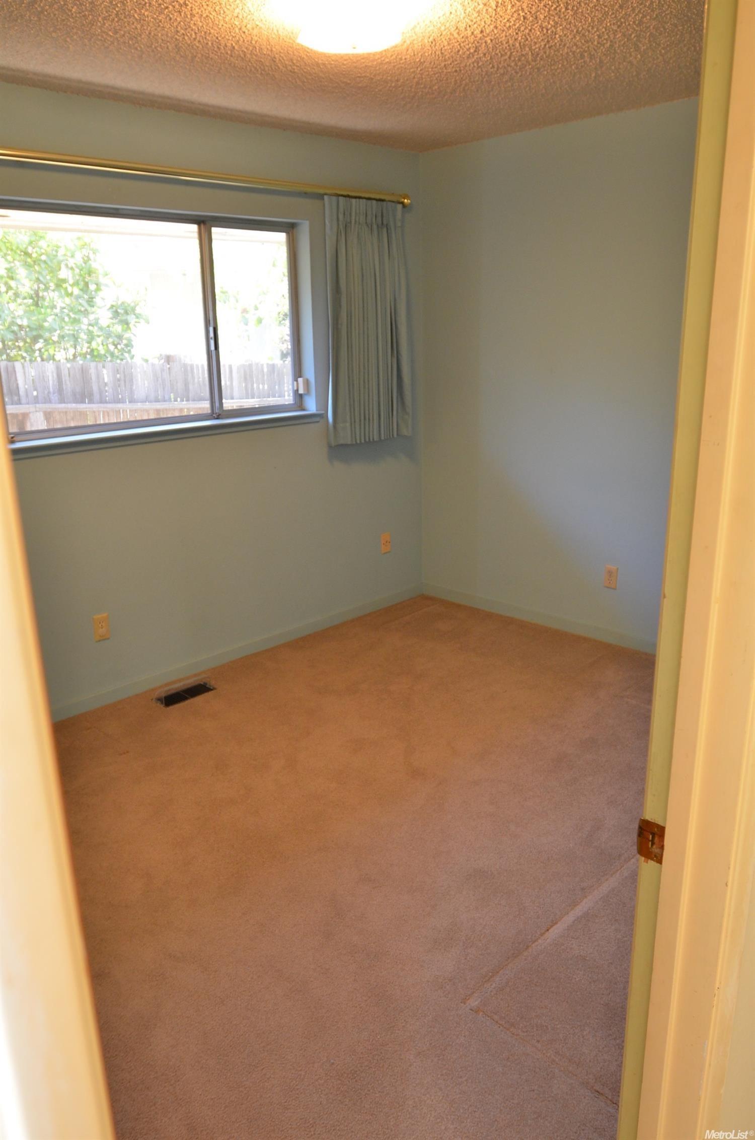 4368 Virgusell Cir, Carmichael, CA 95608 photo 12