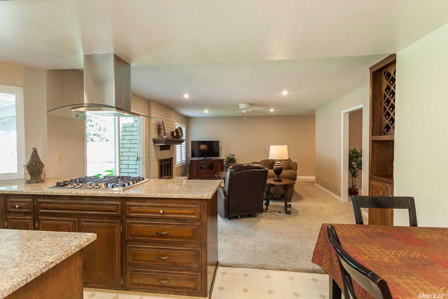 6719 Zerillo Dr, Riverbank, CA 95367 photo 9