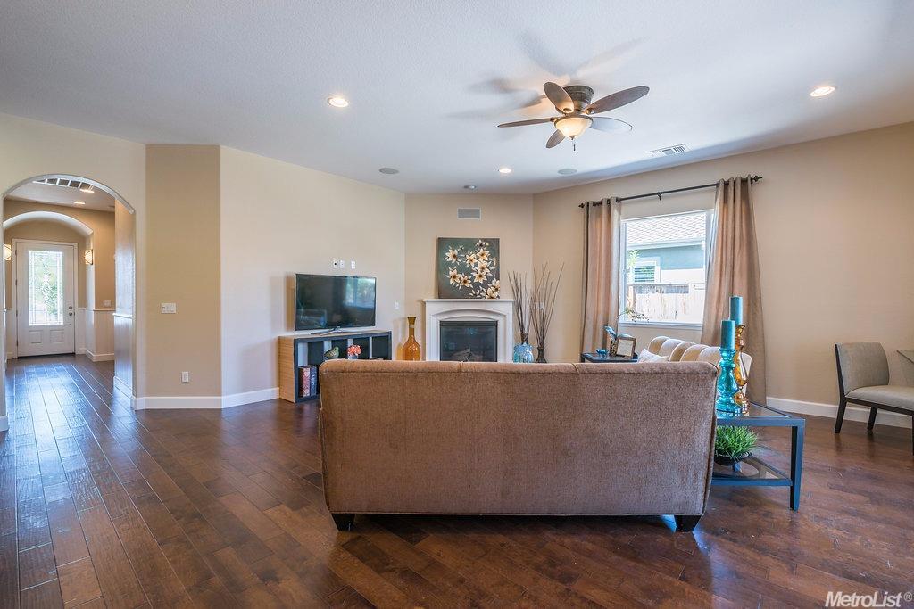 265 Travertine Dr, Ripon, CA 95366 photo 11