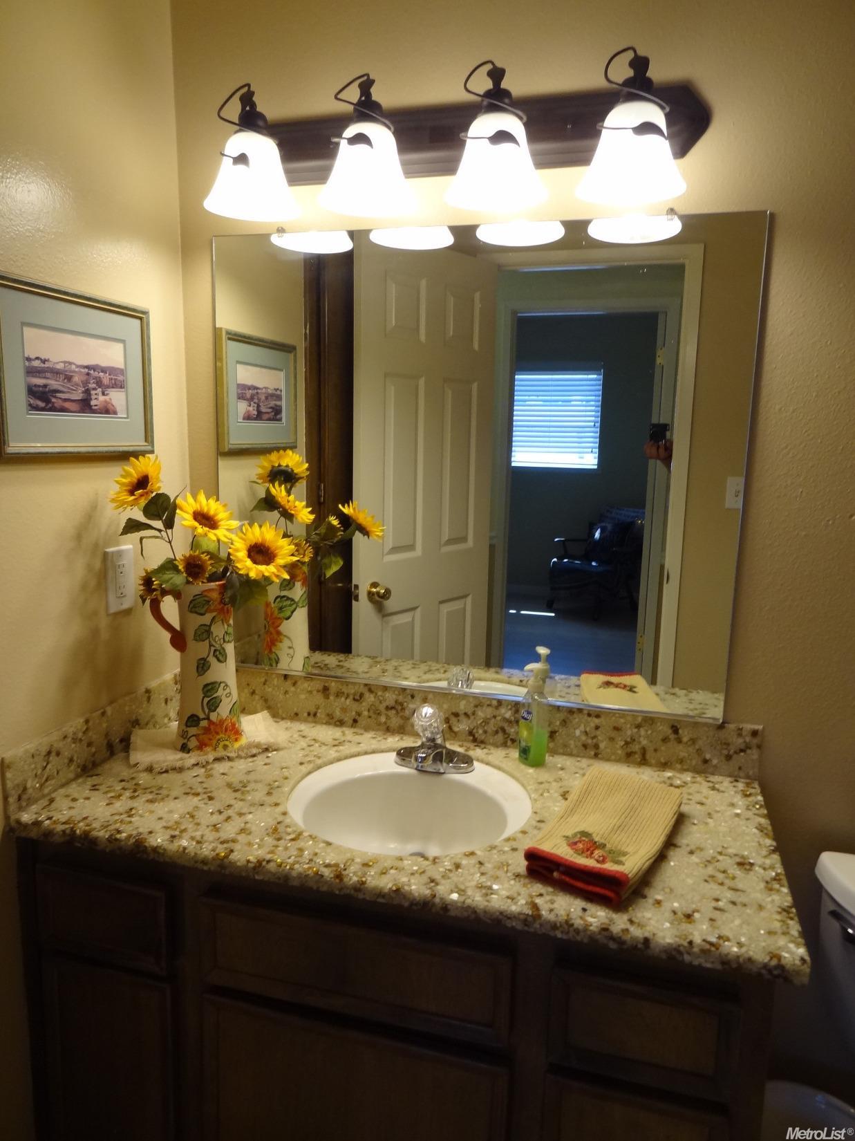 425 Georgetown Ave, Turlock, CA 95382 photo 13