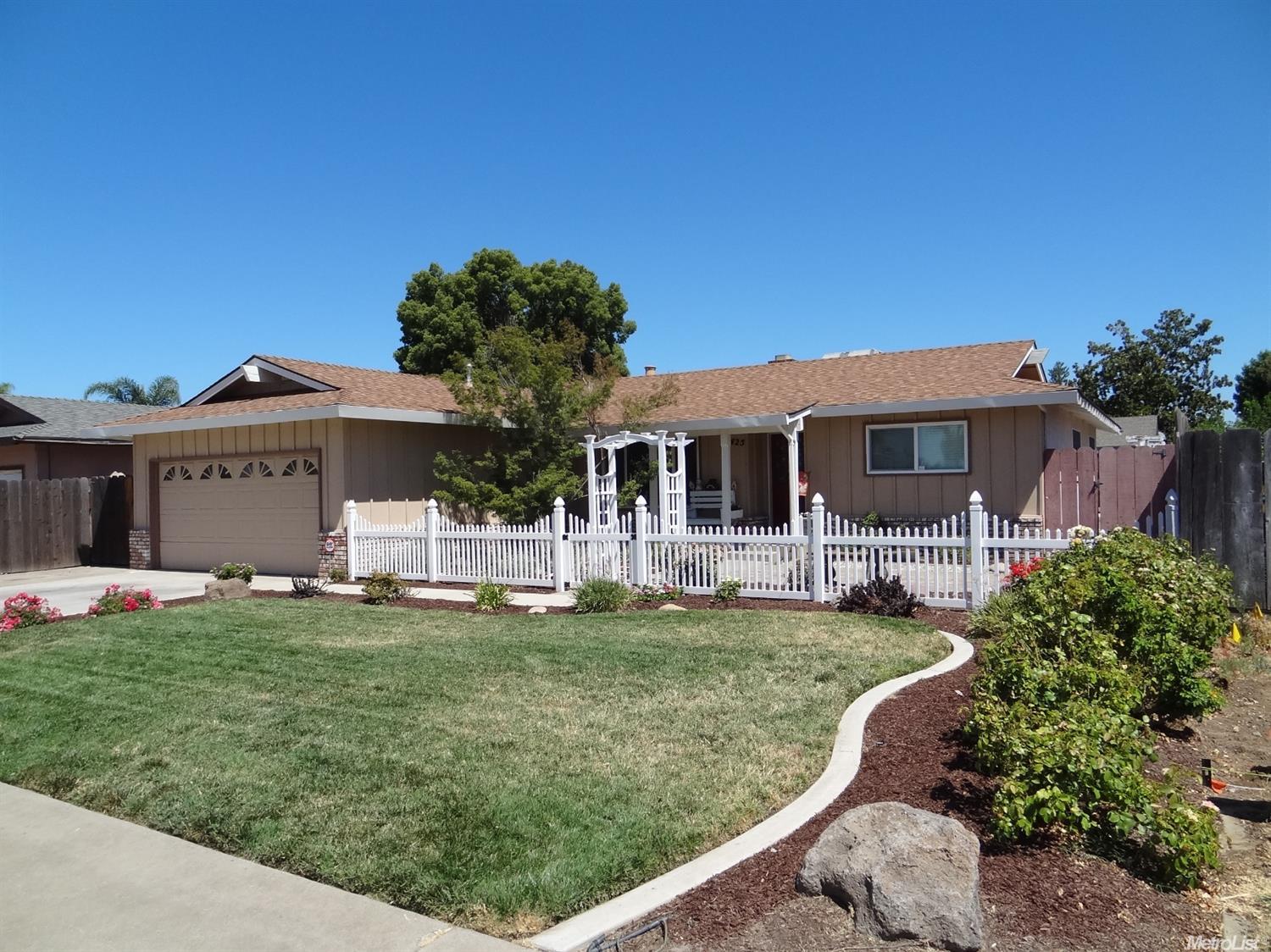 425 Georgetown Ave, Turlock, CA 95382 photo 25