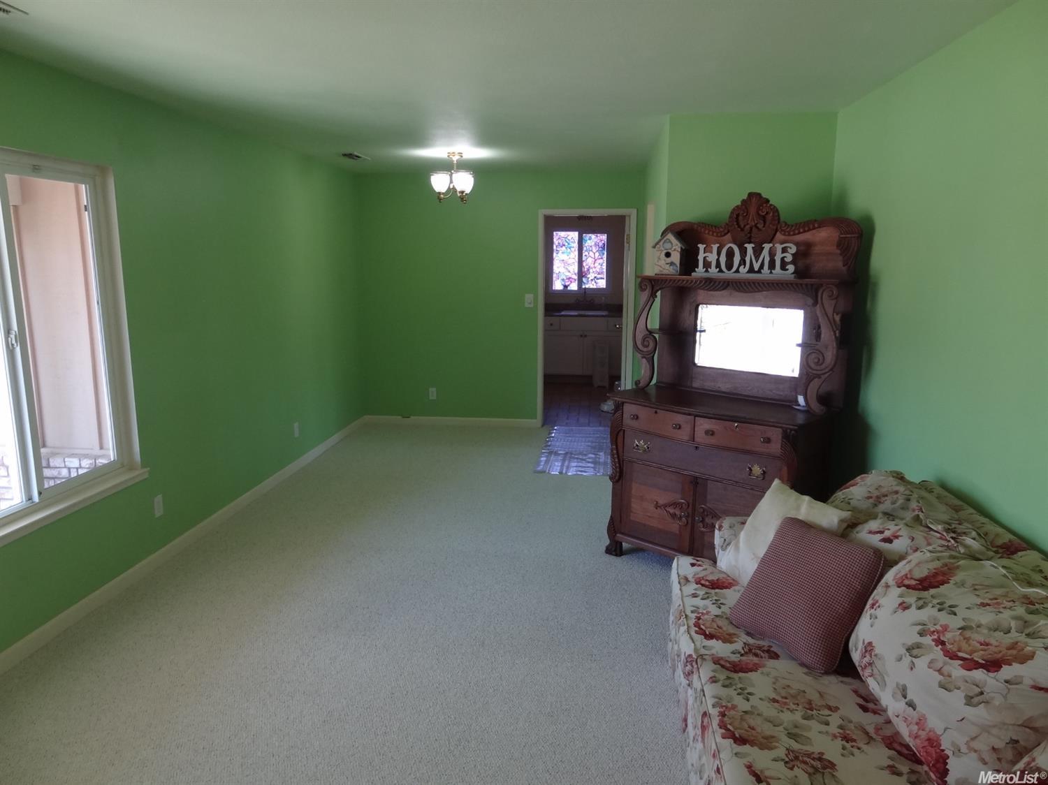 425 Georgetown Ave, Turlock, CA 95382 photo 3
