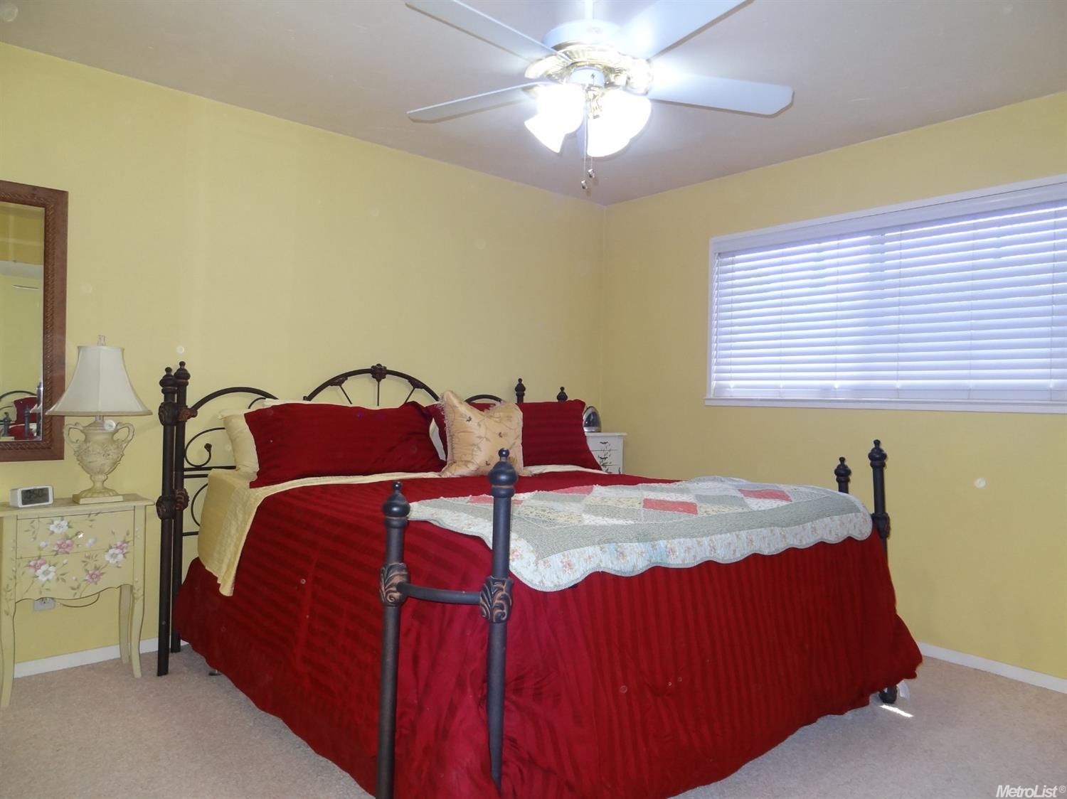 425 Georgetown Ave, Turlock, CA 95382 photo 15