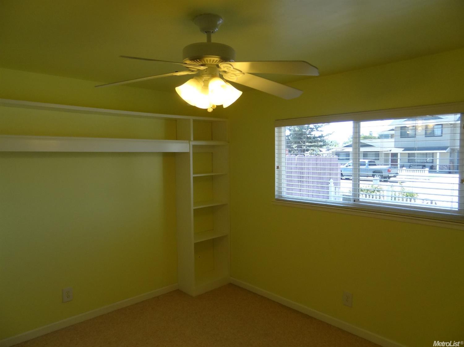 425 Georgetown Ave, Turlock, CA 95382 photo 11