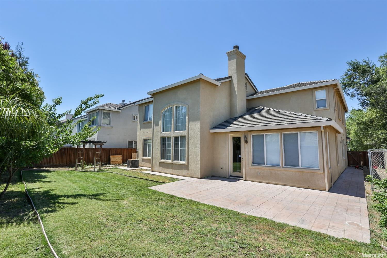 1820 Geranium Way, Tracy, CA 95376 photo 4