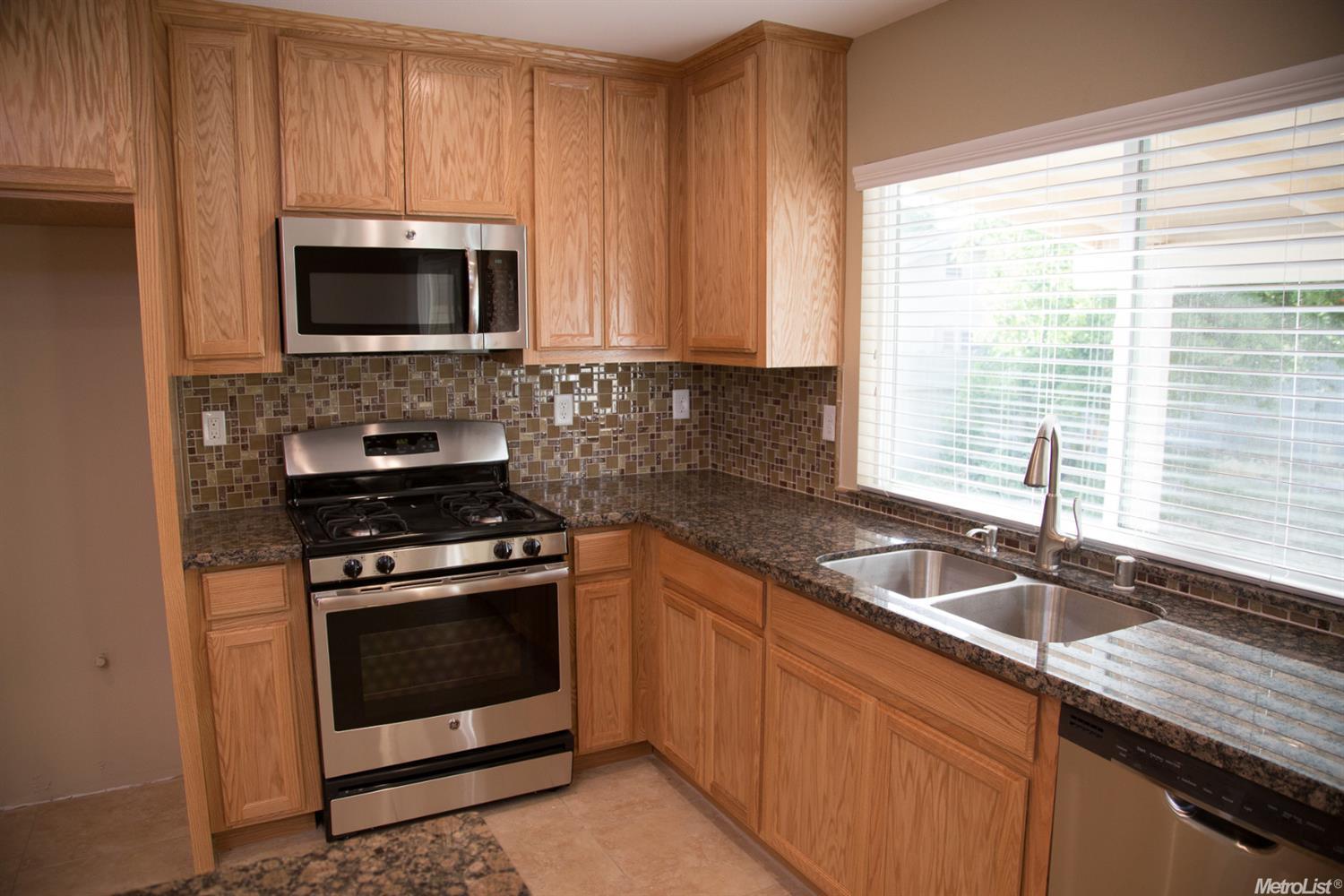 3305 E Orangeburg Ave, Modesto, CA 95355 photo 8