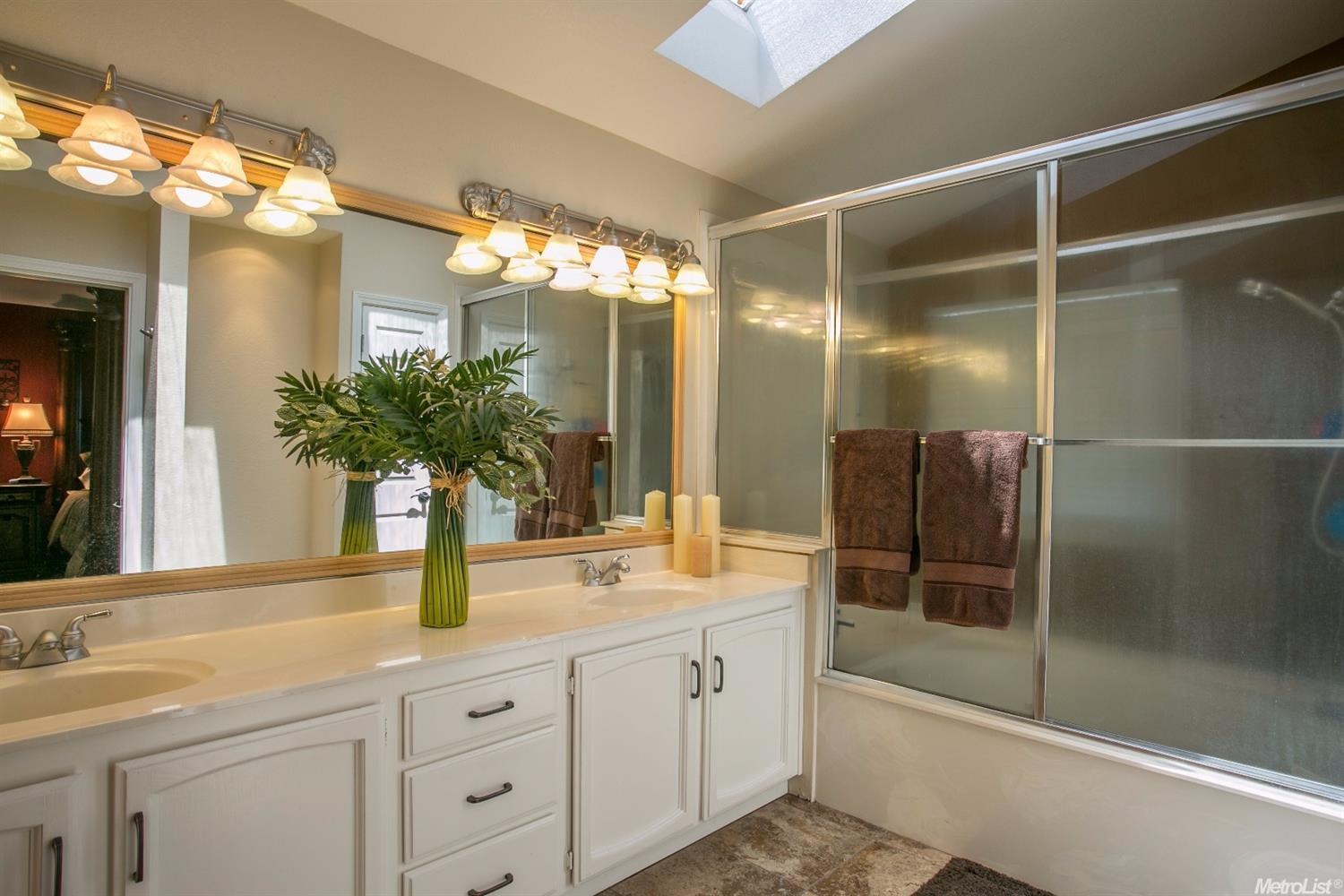 4108 Falling Leaf Ct, Antelope, CA 95843 photo 11