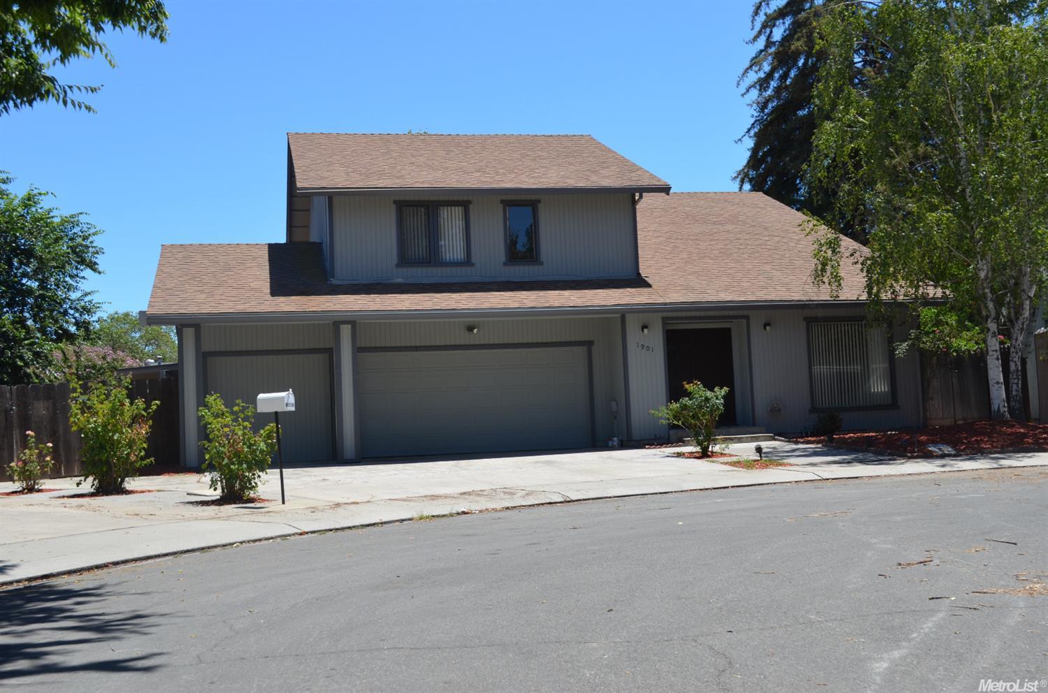 1901 Rodeo Cir, Modesto, CA 95356 photo 3