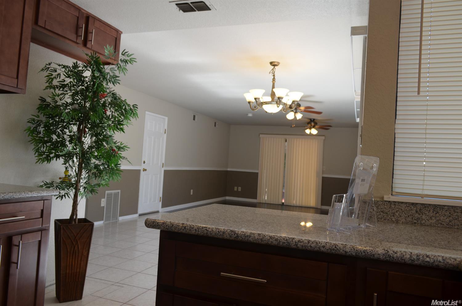 1901 Rodeo Cir, Modesto, CA 95356 photo 4