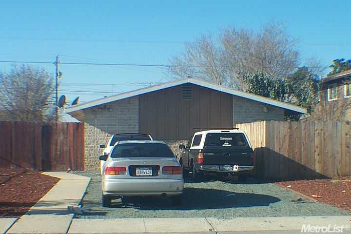 445 Ripona Ave, Ripon, CA 95366 photo 1