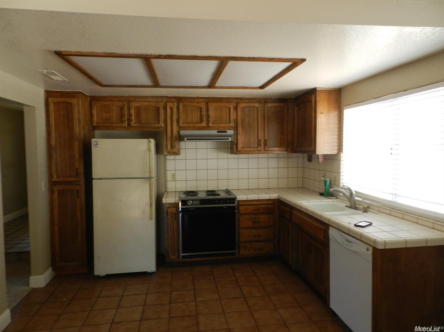 2812 Mcneil Dr, Ceres, CA 95307 photo 5