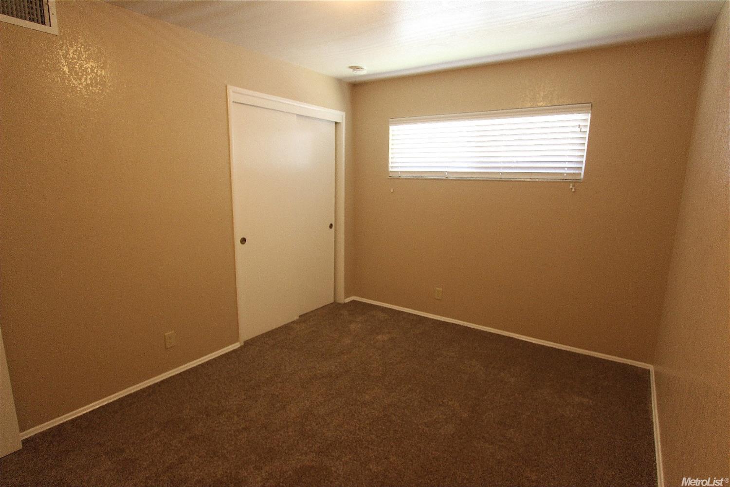 1217 Multnomah Dr, Modesto, CA 95350 photo 9