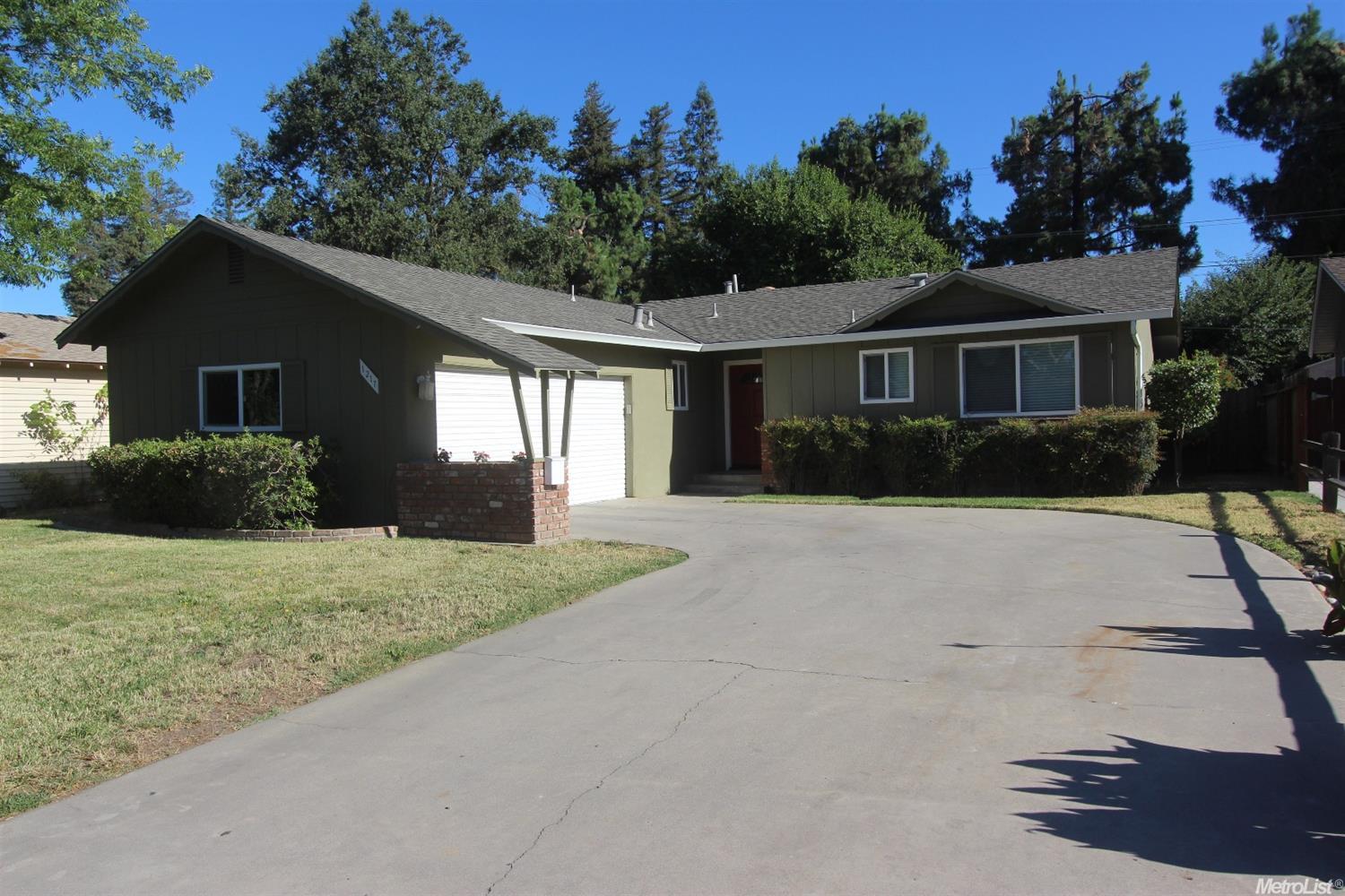 1217 Multnomah Dr, Modesto, CA 95350 photo 1