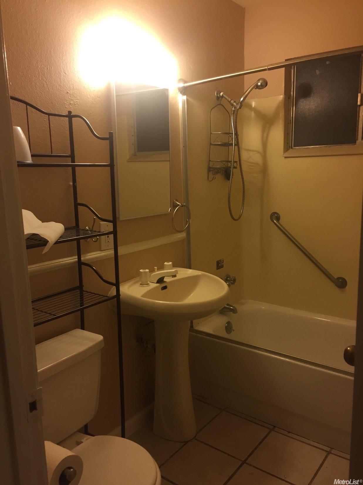 3155 Walnut, Carmichael, CA 95608 photo 5
