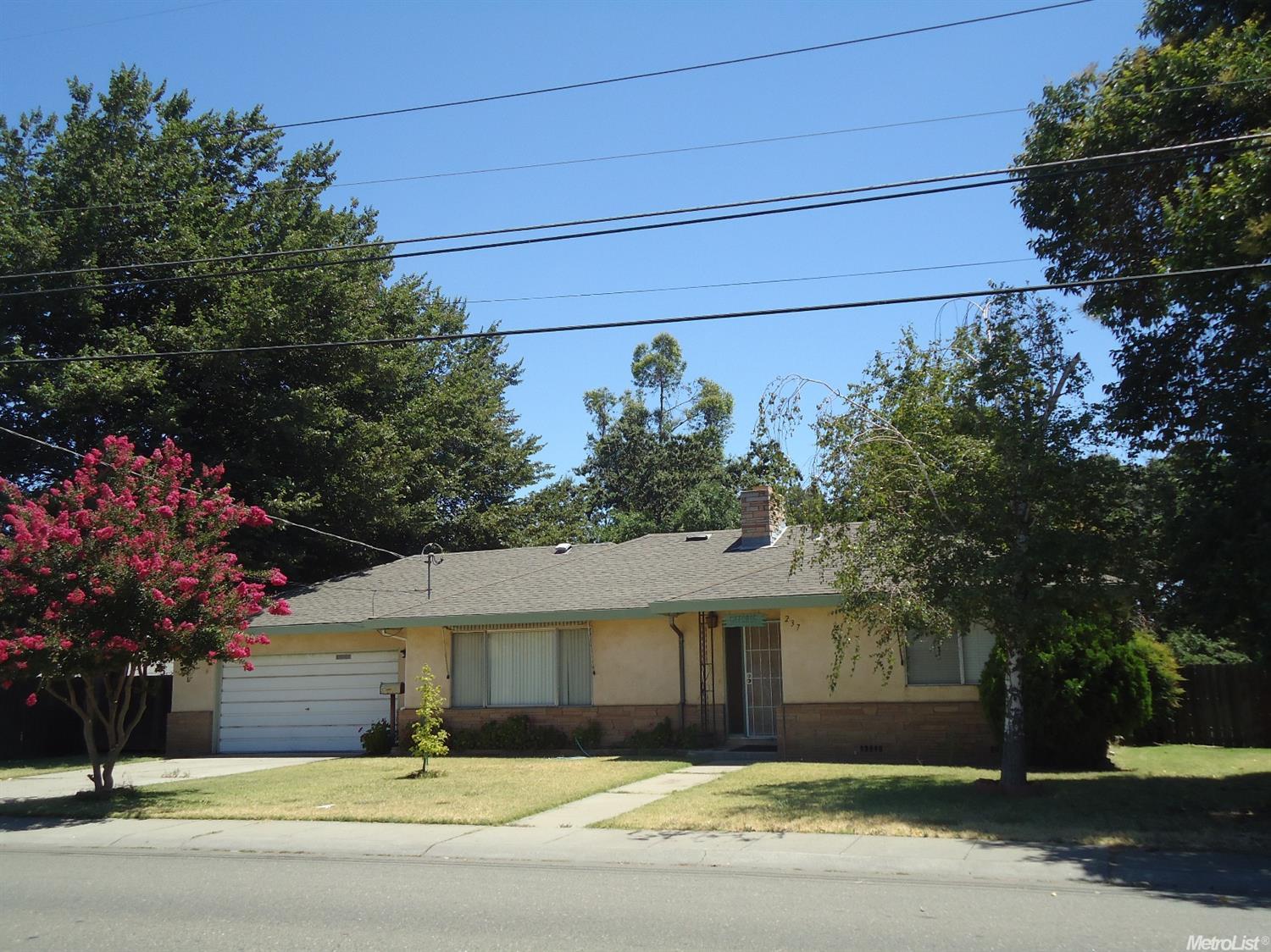 237 Oak Ave, Galt, CA 95632 photo 1
