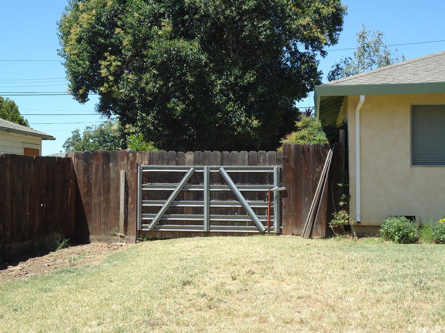 237 Oak Ave, Galt, CA 95632 photo 4