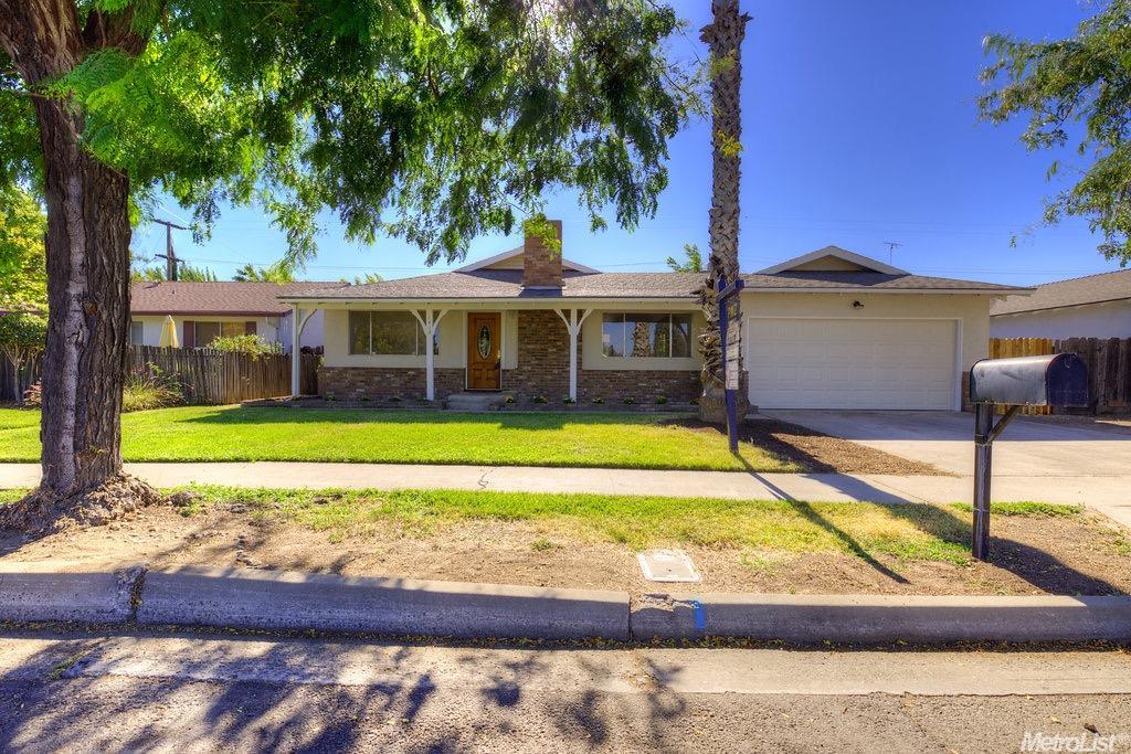 1013 Rose Ave, Modesto, CA 95355 photo 2
