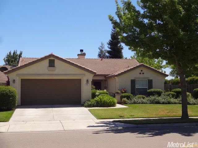 212 Arcadia Pl, Lodi, CA 95240 photo 1