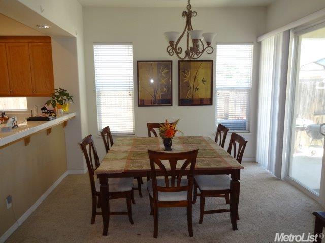 212 Arcadia Pl, Lodi, CA 95240 photo 4