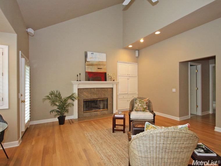 1635 Arden Bluffs Ln, Carmichael, CA 95608 photo 3