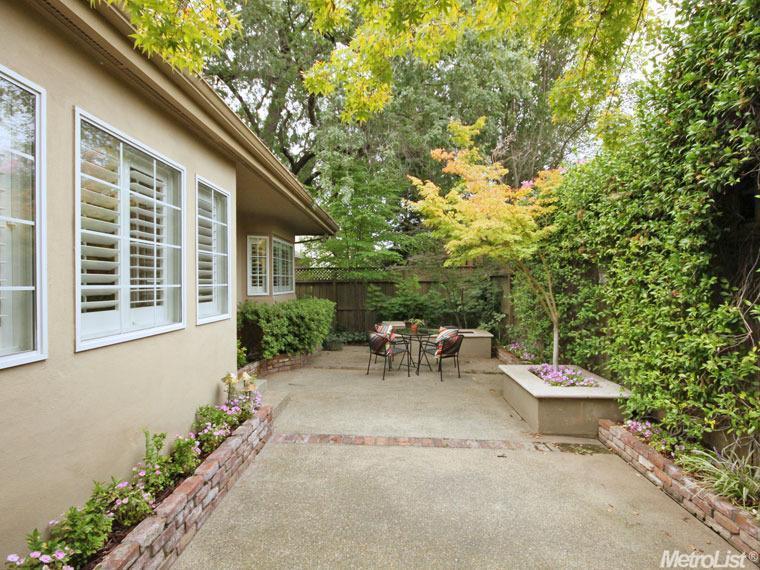 1635 Arden Bluffs Ln, Carmichael, CA 95608 photo 19