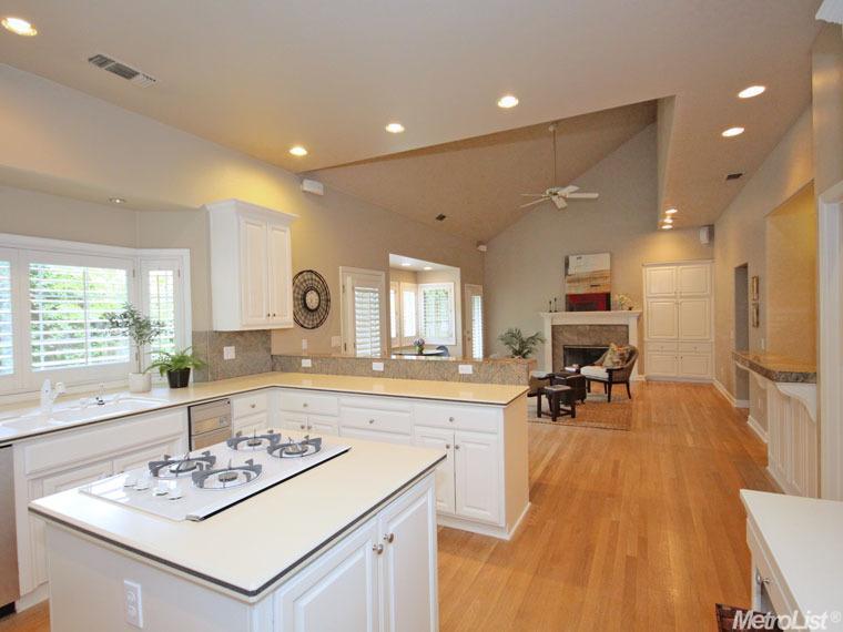 1635 Arden Bluffs Ln, Carmichael, CA 95608 photo 9