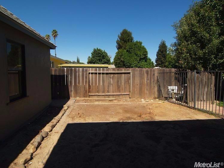 1215 E Fairmont Ave, Modesto, CA 95350 photo 22