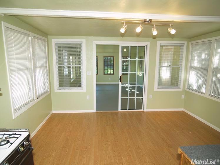 1215 E Fairmont Ave, Modesto, CA 95350 photo 18
