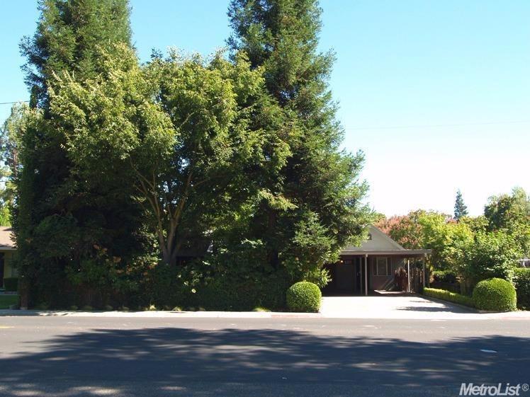 1215 E Fairmont Ave, Modesto, CA 95350 photo 2