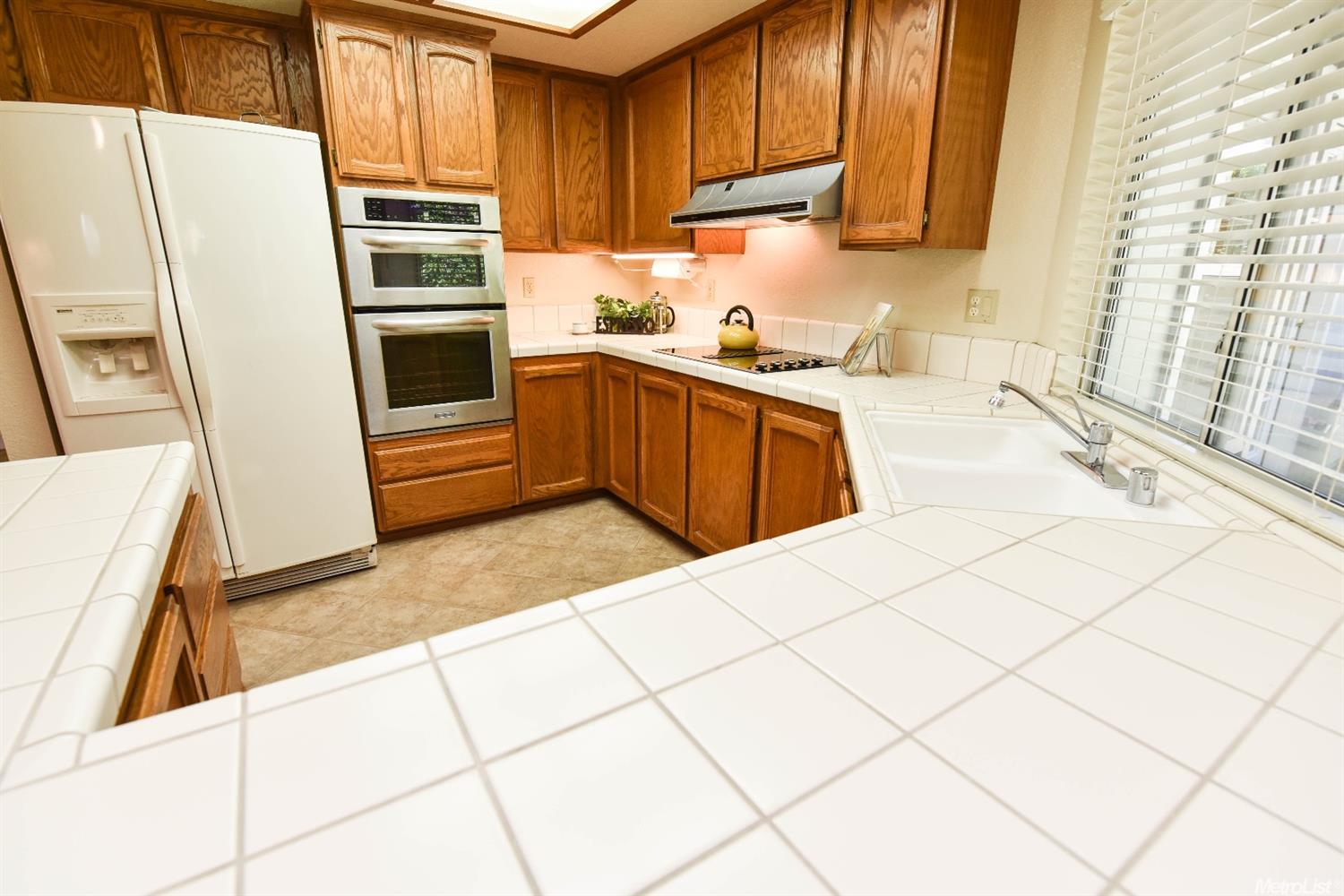 100 Ferrera Dr, Folsom, CA 95630 photo 8